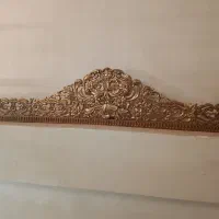 کتیبه و میخکوب پرده