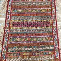 گلیم دست بافت بسیار ظریف