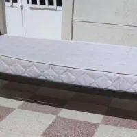 تخت یک نفره فرفورژه همراه تشک