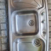 سینک کارکرده ظرفشویی دولگن راست بسیار تمیز