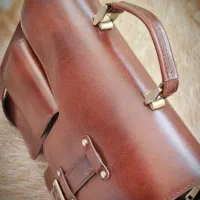 کیف چرم|کیف، کفش، کمربند|شیراز, مبعث|دیوار