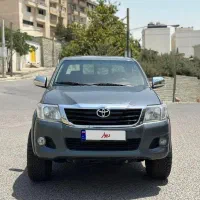 هایلوکس ۲۰۱۴|خودرو سواری و وانت|کرمان, |دیوار