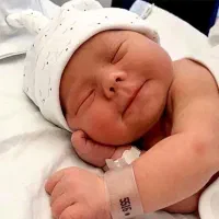 رحم اجاری نیازمندم