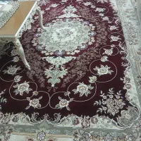 یک عدد فرش ۹متری. ۷۰۰شانه