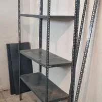 طبقه فلزی پیچ و مهره