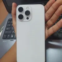 اپل iPhone 16 Pro Max با حافظهٔ ۱ ترابایت