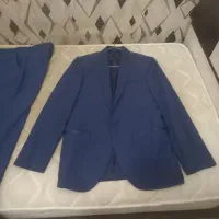 کت شلوار آبی کاربنی سایز 44 بسیار تمیز