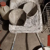 فرغون با سطل و تشک و صفحه برش سنگ|ابزارآلات|ماکو, |دیوار