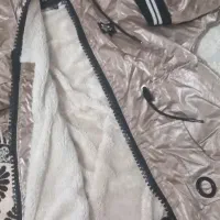 کاپشن در حد نو|لباس|صدرا-فارس, فاز ۱|دیوار