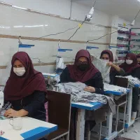دوزنده تریکو  و نساجی و وسط کار خانم