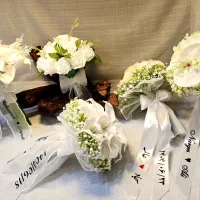 دسته گل عروس زنبق یاسی دست گل دست عروس