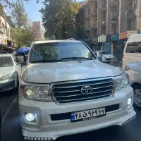 لندکروز ۲۰۱۰