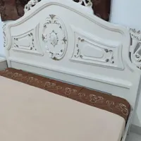 تخت خواب دو نفره جنس چوب راش|تخت و سرویس خواب|کرج, منظریه|دیوار