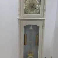 ساعت ایستاده تمیز