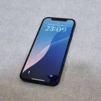 آیفون ۱۲ بریتانیا