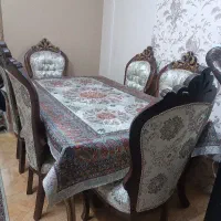 مبلمان ۹نفره و بهمراه میز ناهارخوری ۶نفره چوبی