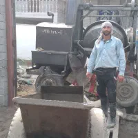 بتن ریزی با دستگاه خلاطه با بهترین کیفیت|خدمات پیشه و مهارت|هادی شهر, |دیوار