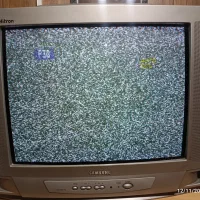 تلویزیون ۲۱ اینچ|تلویزیون و پروژکتور|شیراز, شهرک گلستان شمالی|دیوار