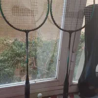 تنیس با کیف و قمقمه اب