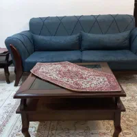 مبل ۷ نفره همراه با پیش میز و دو عدد میز عسلی