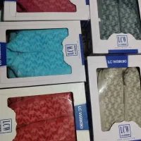 پخش انواع حوله   تن پوش حمام دستی