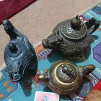 سه عدد قوری چینی برنجی