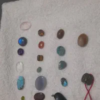 فروش تعدادی نگین قیمتی ونیمه قیمتی