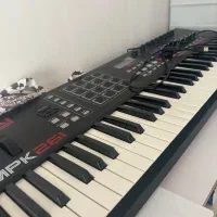 میدی کنترلر AKAI MPK261