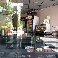 صبحانه در کافه