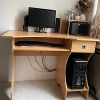 میز کامپیوتر