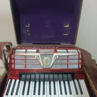 آکاردئون|پیانو، کیبورد، آکاردئون|تبریز, |دیوار