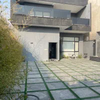 ویلا-دنج-خوش-منظره-در-منطقه-نامبروان-رودهن-مهراباد