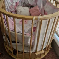 تخت کودک کنار مادر و روروئک و صندلی کودک خارجی|تخت و صندلی بچه|شیراز, نصر|دیوار