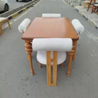 نهارخوری اچ مدل بالشتکی