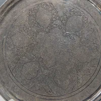 سینی نقره بسیار تمیز ۱۳۳مثقال با قلم ریز وعالی