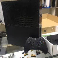 وان به همراه دسته و فول بازی XBOX