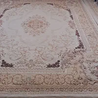 فرش کار کرده تمیز