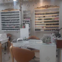 اجاره صندلی به ناخنکار ، استخدام مژه کار نیمه وقت