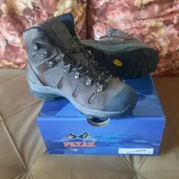 کفش کوهنوردی سایز ۴۱