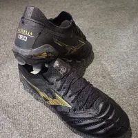 کفش استوک ورزشی میزانو