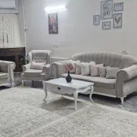 مبل راحتی|مبلمان خانگی و میز عسلی|اصفهان, جلالیه|دیوار