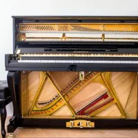 پیانو  آکوستیک بوهمیا بسیار خوش صدا