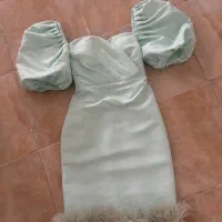پیرهن کوتاه دکلته آستین پفکی