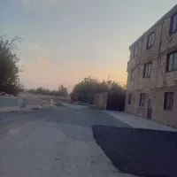 ۱۸۰۰ متر زمین