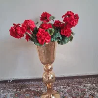 گل وگلدان