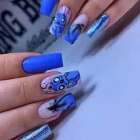 خدمات کاشت ناخن