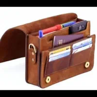 گمشده کیف اداری قهوه ای و کیف مدارک قهوه ای|اشیا|اصفهان, رکن الدوله غربی|دیوار