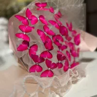 دست گل پروانه و گل رز ربانی|گل مصنوعی|بجنورد, |دیوار