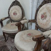 مبل چوب گردو بسیار تمیز