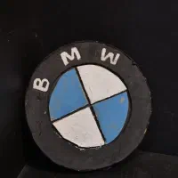 لوگو BMW با جنس کارتون دست ساز